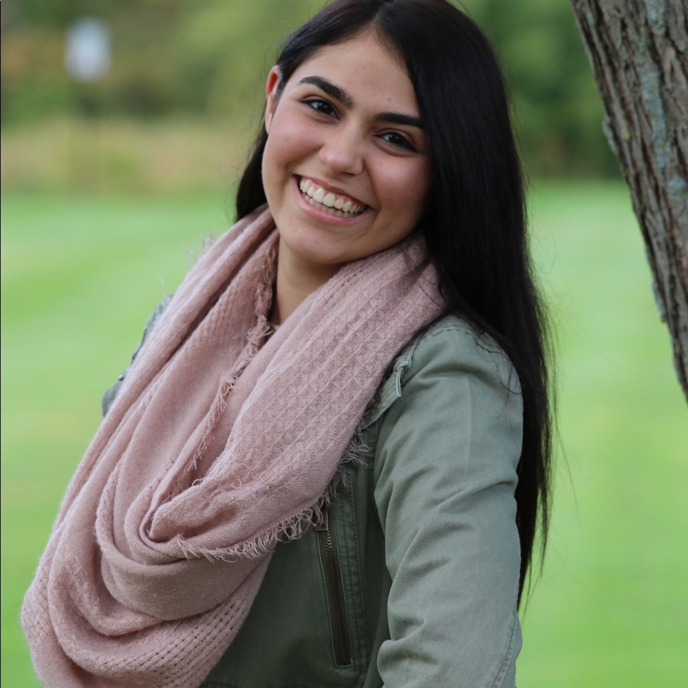 Meet your Posher, Kat